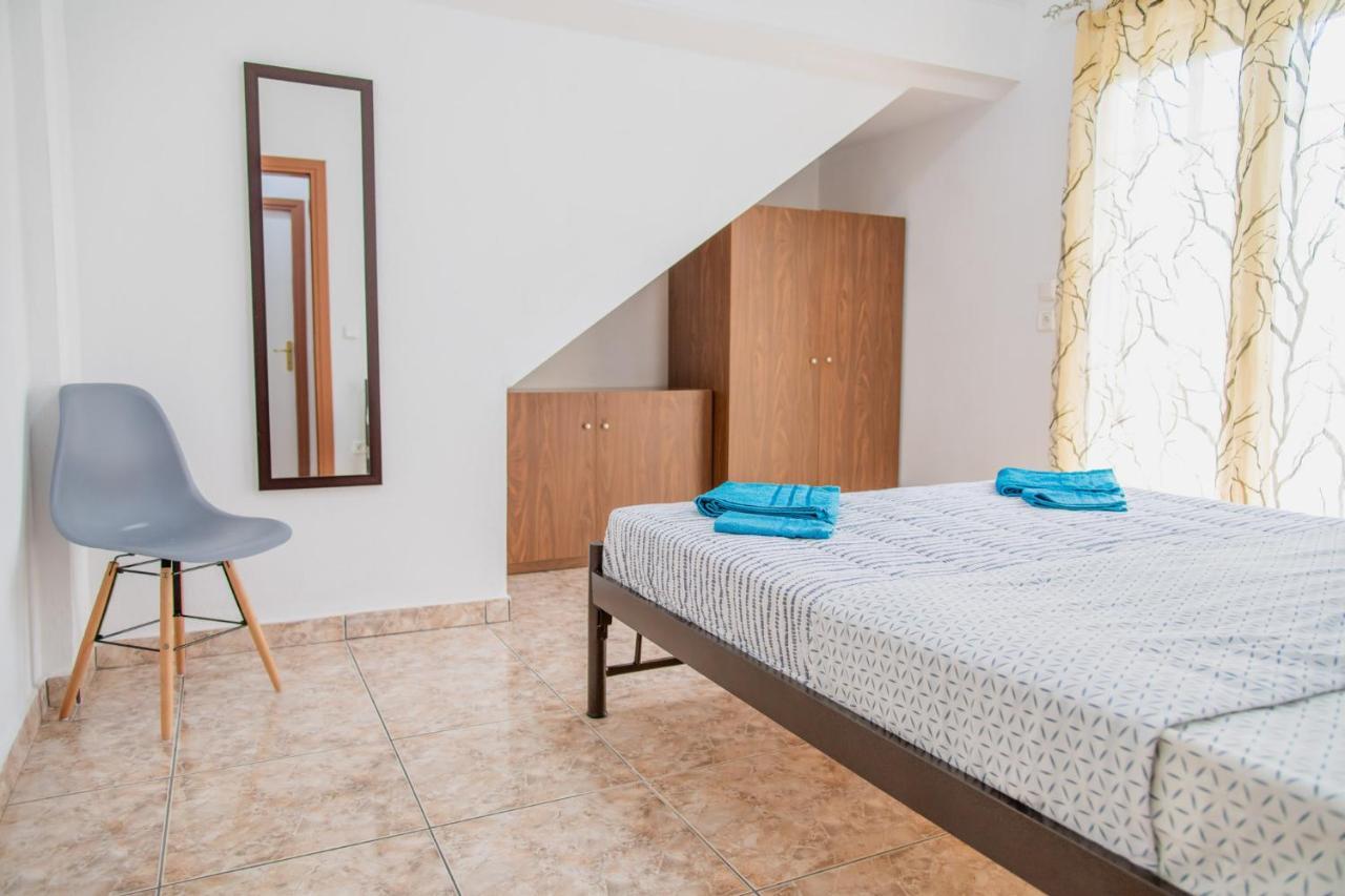 Family Resort 1 Ofrinion Ngoại thất bức ảnh